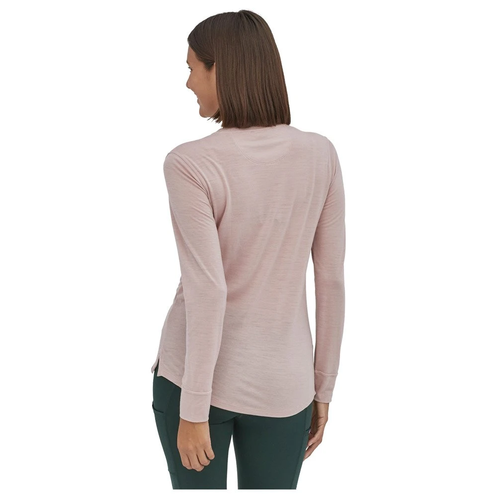 Tee-shirt De Rando Patagonia W's L/S Cap Cool Merino Graphic Shirt Fitz Roy Fader: Stingray Mauve – Image 2